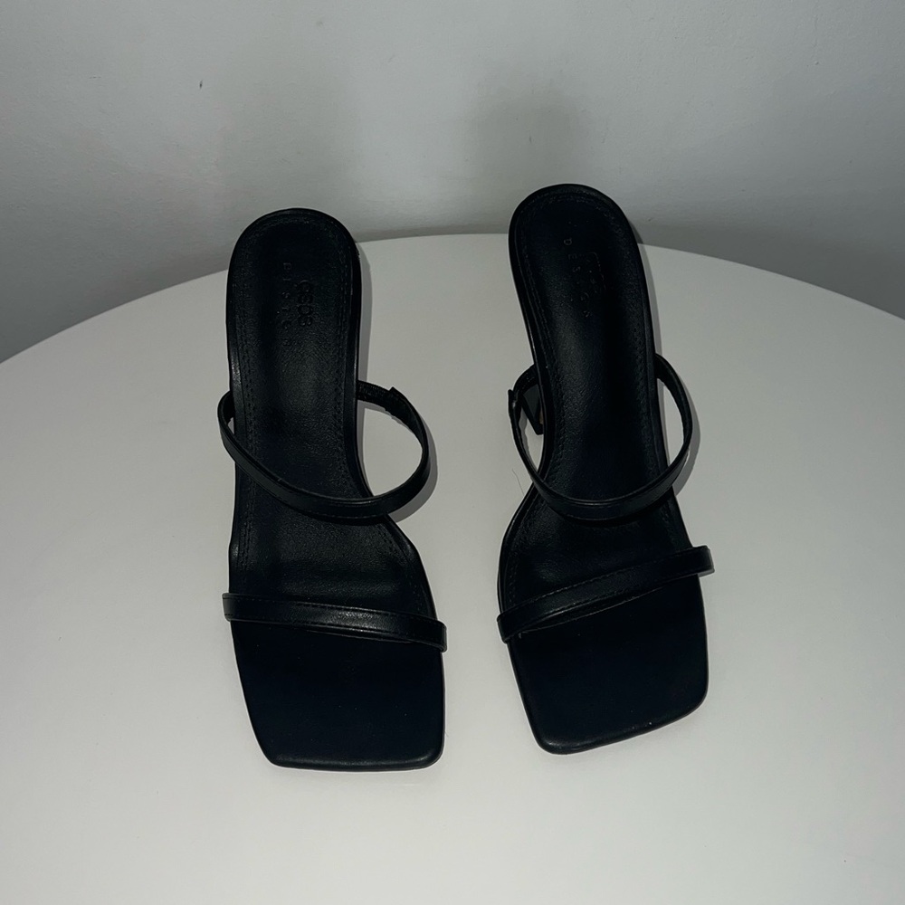 Black Heels - Picture 3 of 3